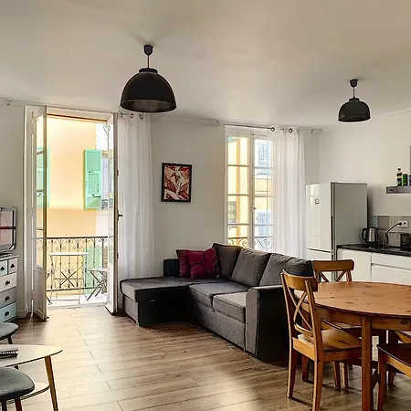 Centre Notre Dame Apartment